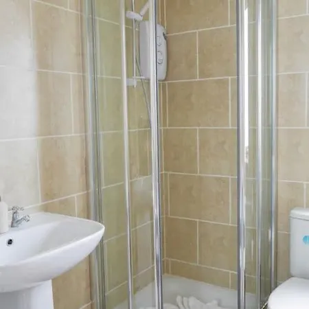 Redcar, Sea Side, Teesport, Contractors, Games Apartment *