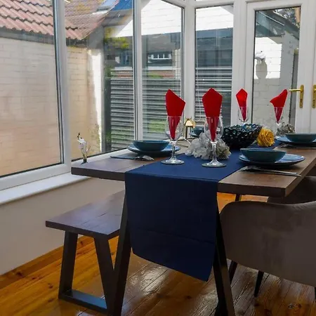 Apartment Redcar, Sea Side, Teesport, Contractors, Games *